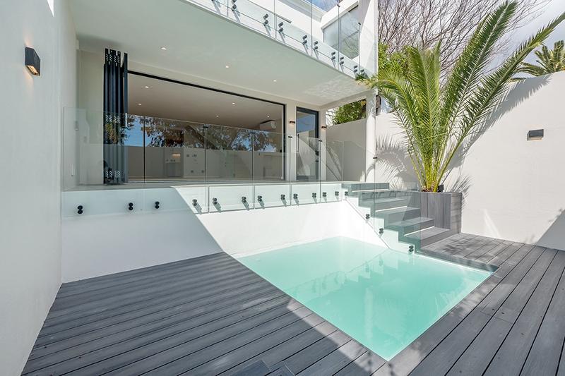 To Let 3 Bedroom Property for Rent in Camps Bay Western Cape